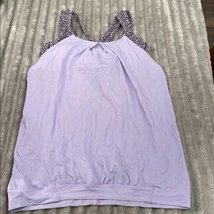 EUC Lululemon tank top with built in bra purple size 8